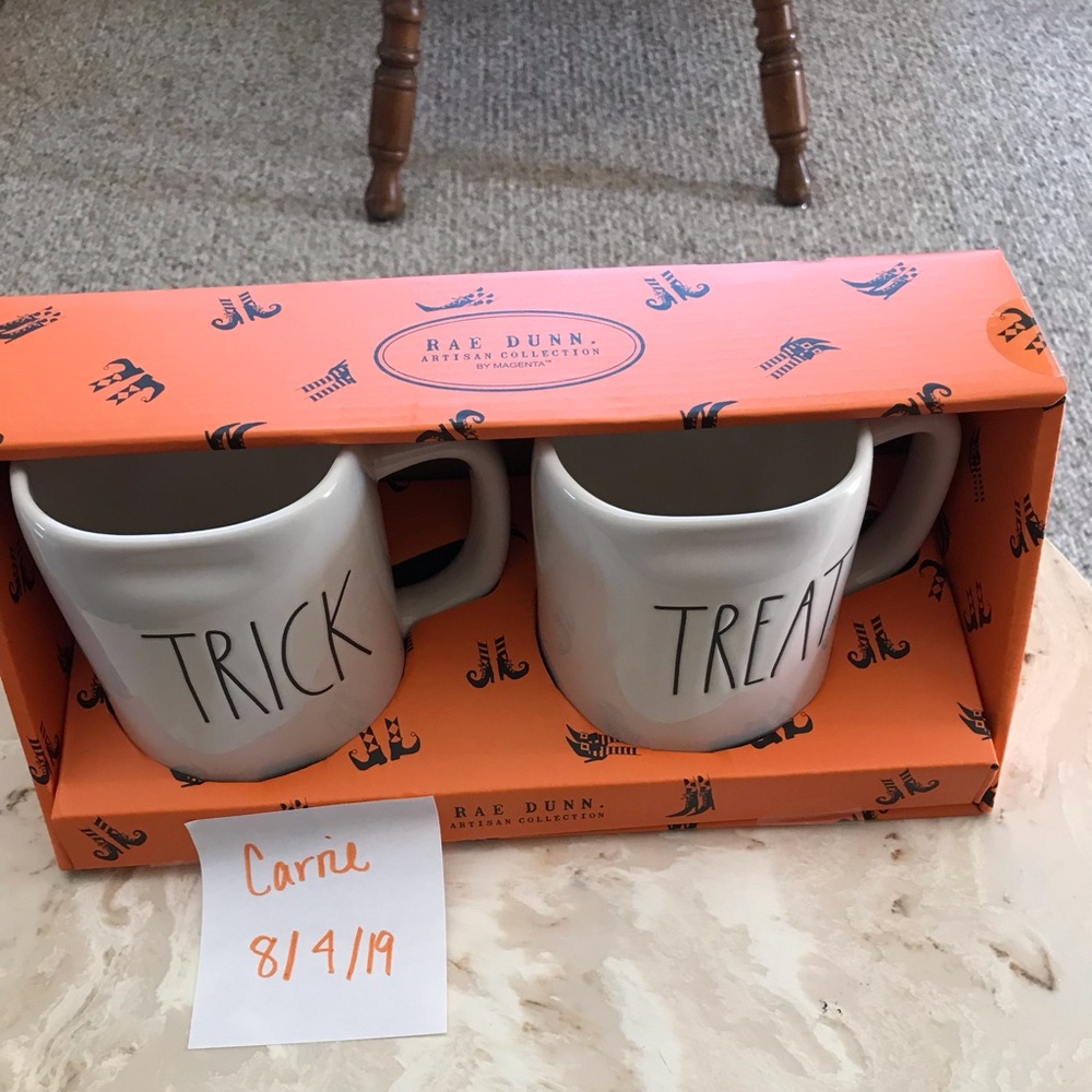 Rae Dunn Trick/Treat mug set
